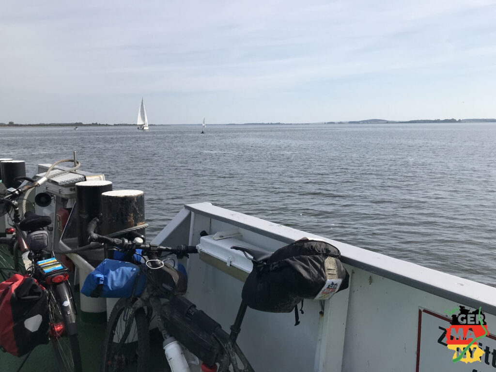 Blick zurück nach Stralsund von der Wittower Fähre.